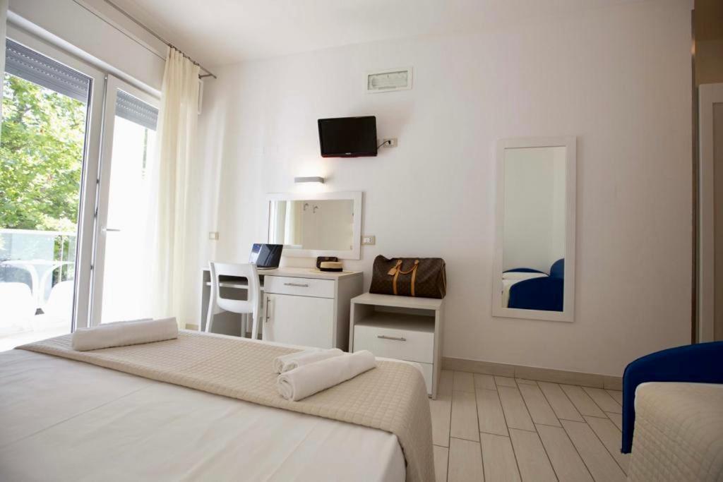 Hotel Elite Cervia Exterior foto